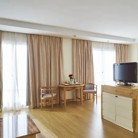 Estival Torrequebrada 4*