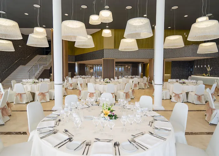 Estival Torrequebrada 4*